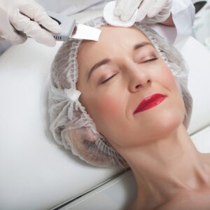Risques du peeling : les dommages de la dermabrasion par laser
