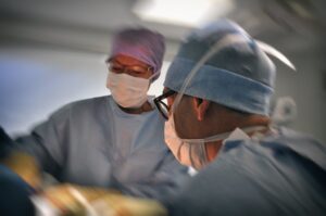 Chirurgie esthétique : le lifting cervico-facial et ses risques