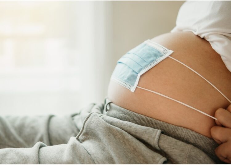 Comment les variantes du SRAS-CoV-2 affectent l'infection maternelle et la grossesse