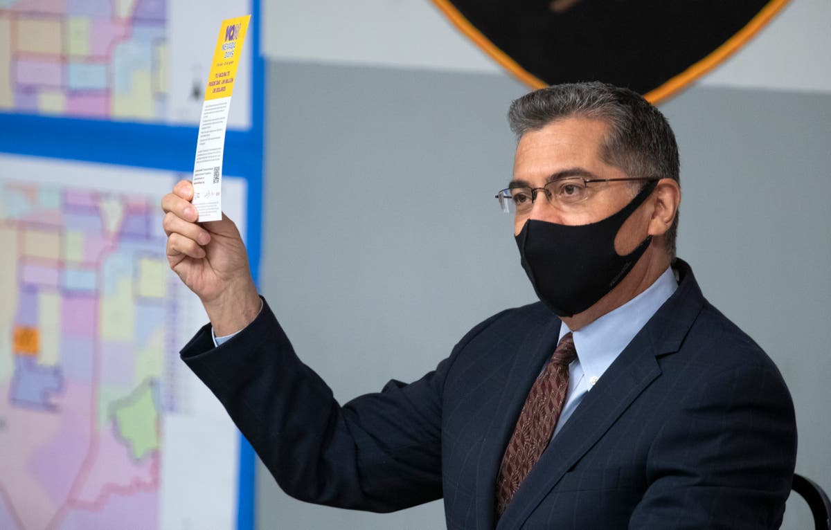 Les vaccinations augmentent dans certains États avec une augmentation des infections Americans One Vaccinations Maison Blanche Michael White