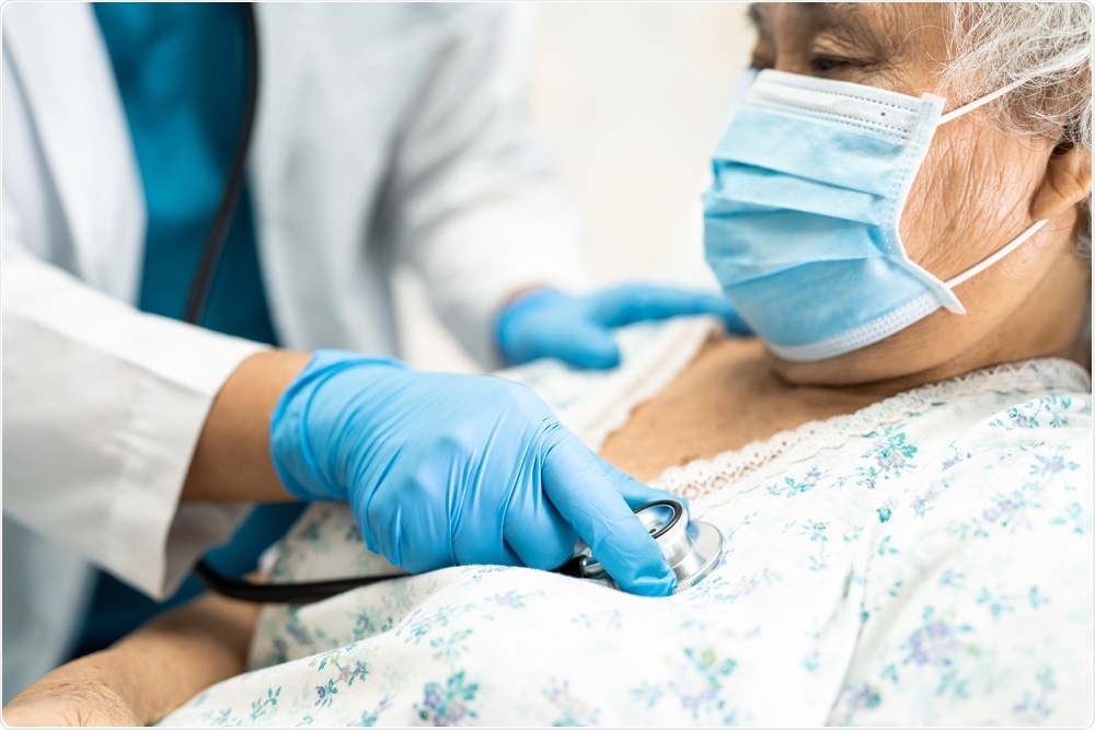 Taux de mortalité par infection de COVID-19 chez les personnes âgées en milieu communautaire inférieur aux estimations précédentes