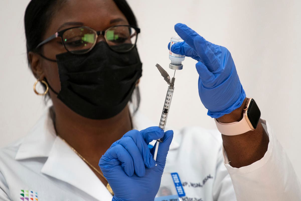 Les hôpitaux craignent une pénurie de personnel alors que les dates limites des vaccins se profilent