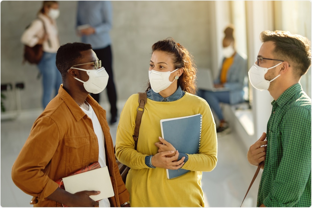 Study: Correlates of COVID-19 vaccination status among college students. Image Credit: Drazen Zigic/ Shutterstock
