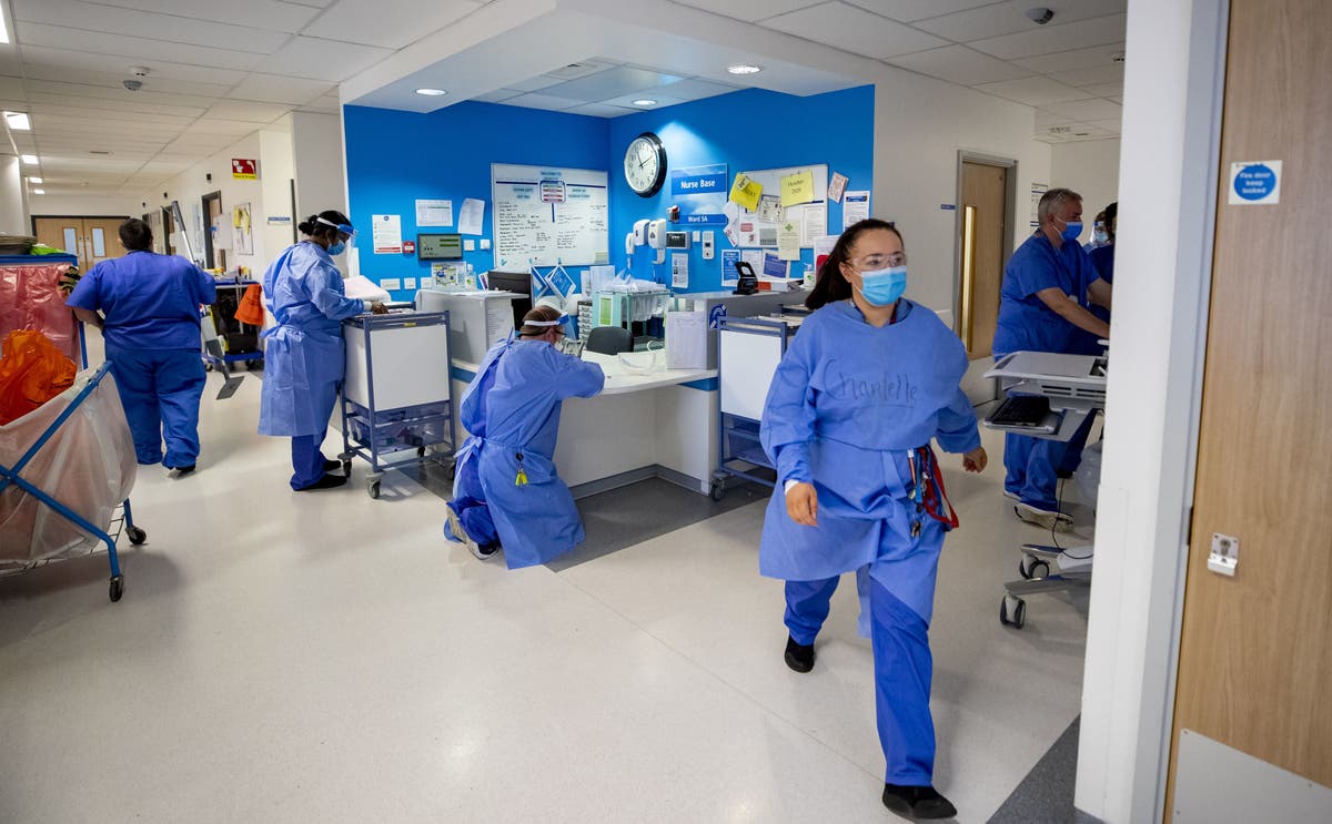 Le programme du NHS visant à réduire les pressions hospitalières «se bloque» en raison du manque de lits