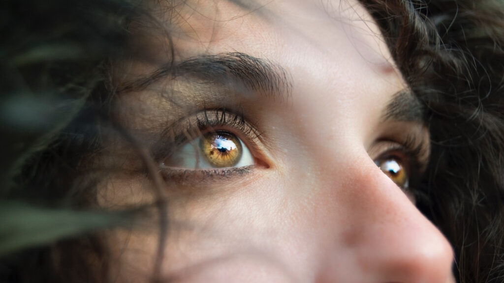 Rhinoplastie : 5 questions à se poser avant de refaire son nez