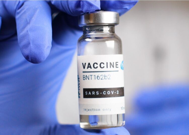 Study: Waning Effectiveness of the BNT162b2 Vaccine Against Infection in Adolescents. Image Credit: Irina Shatilova/Shutterstock