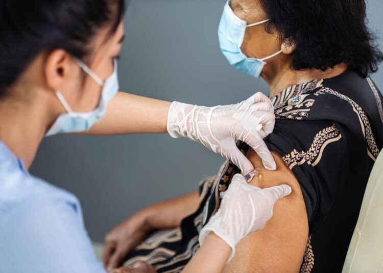 Study: Effect of Covid-19 Vaccination on Transmission of Alpha and Delta Variants. Image Credit: BaLL LunLa/Shutterstock