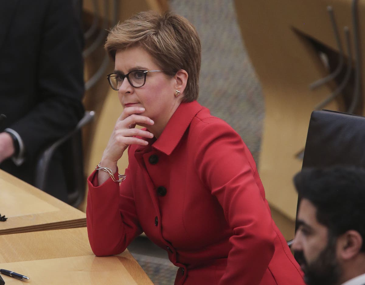 Nicola Sturgeon s'apprête à informer les MSP des restrictions écossaises sur les coronavirus