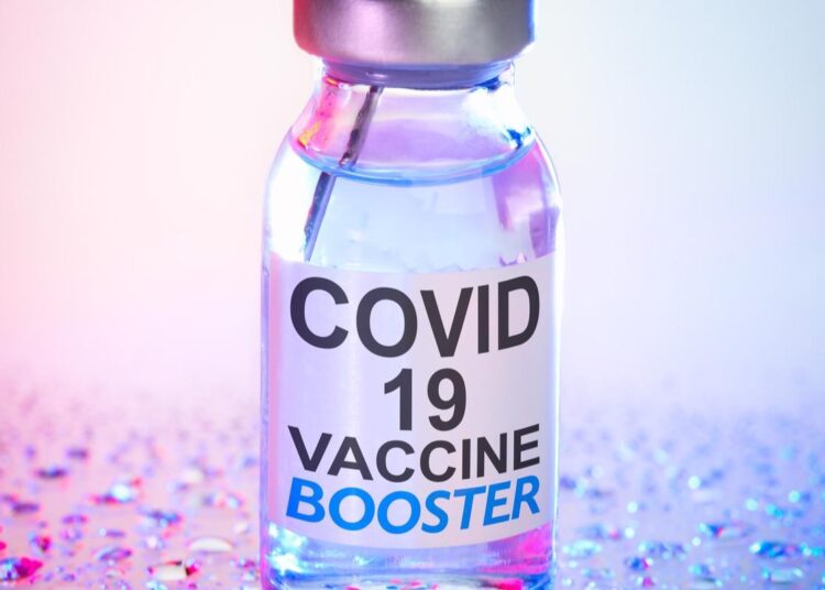 Study: Booster protection against Omicron infection in a highly vaccinated cohort. Image Credit: Leigh Prather/Shutterstock