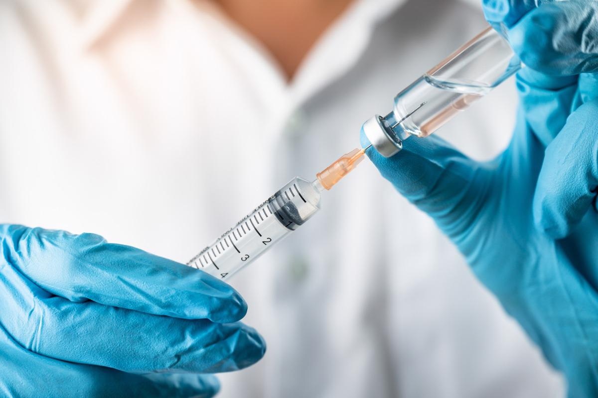 mRNA-based vaccines against SARS-CoV-2 do not stimulate interferon stimulatory gene expression in individuals affected by Aicardi Goutières Syndrome. Image Credit: PhotobyTawat/Shutterstock