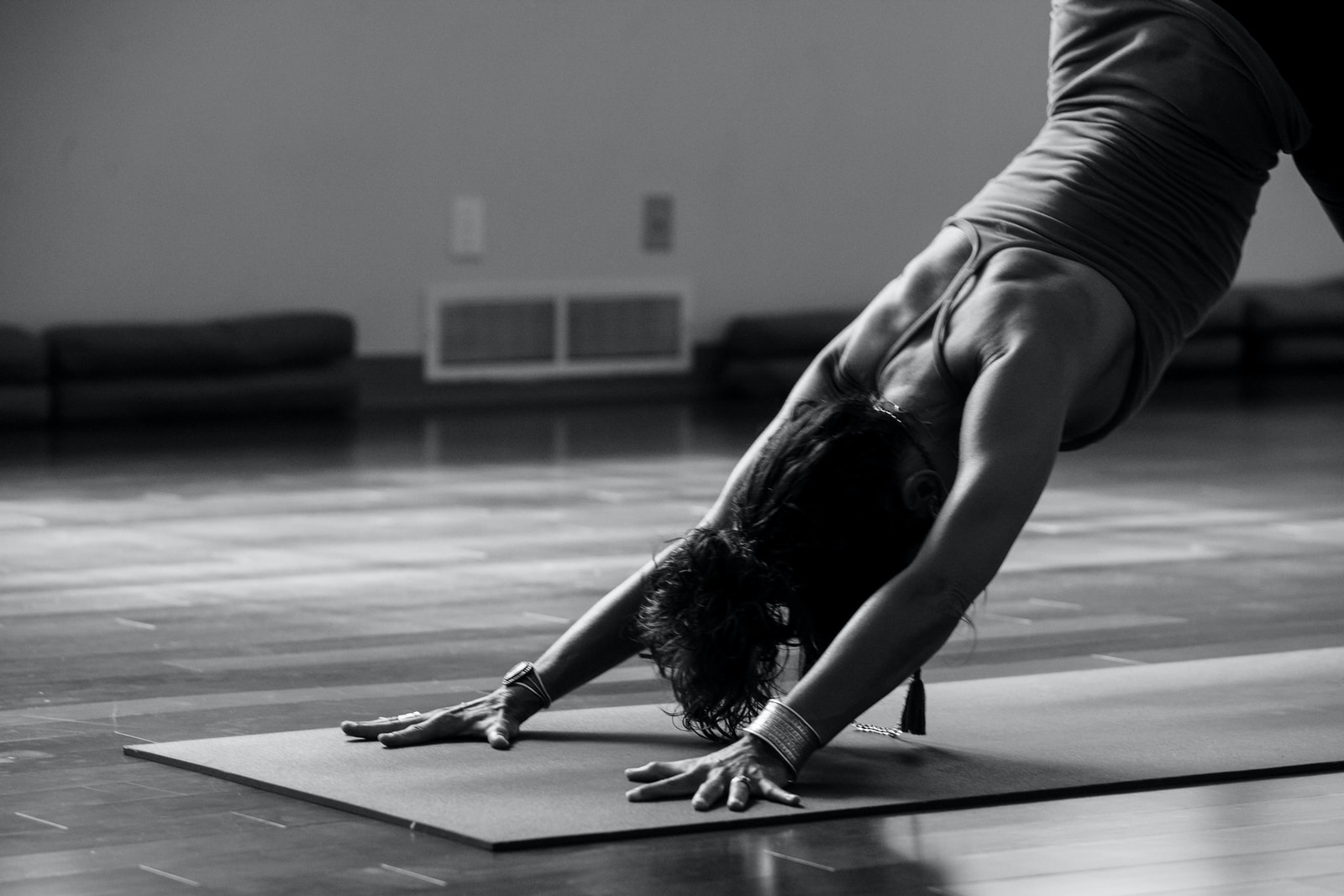 La yoga thérapie contre l’arthrose du genou