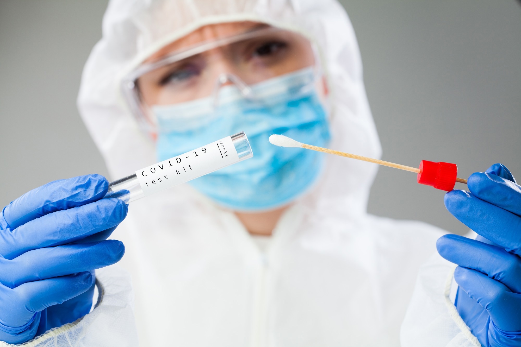 Study: Outcomes of laboratory-confirmed SARS-CoV-2 infection during resurgence driven by Omicron lineages BA.4 and BA.5 compared with previous waves in the Western Cape Province, South Africa. Image Credit: Cryptographer / Shutterstock