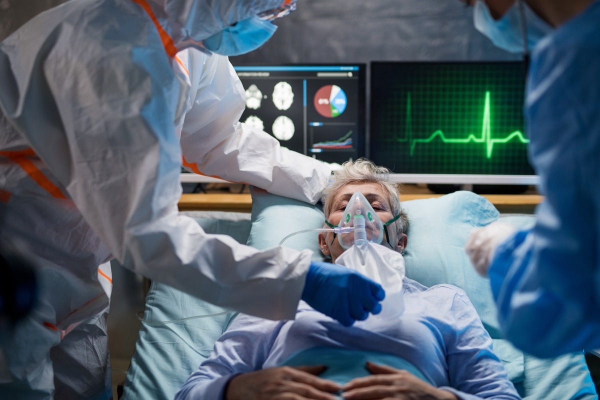 Study: The changing landscape of respiratory viruses contributing to respiratory hospitalisations: results from a hospital-based surveillance in Quebec, Canada, 2012-13 to 2021-22. Image Credit: Halfpoint/Shutterstock