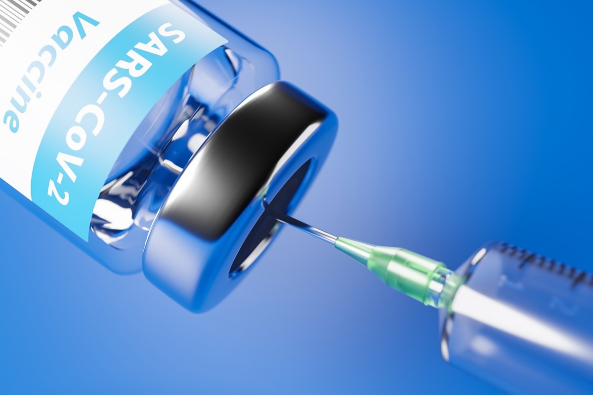 Study: Multiple effects of TNFα inhibitors on the development of the adaptive immune response after SARS-CoV-2 vaccination. Image Credit: Andreas Prott/Shutterstock