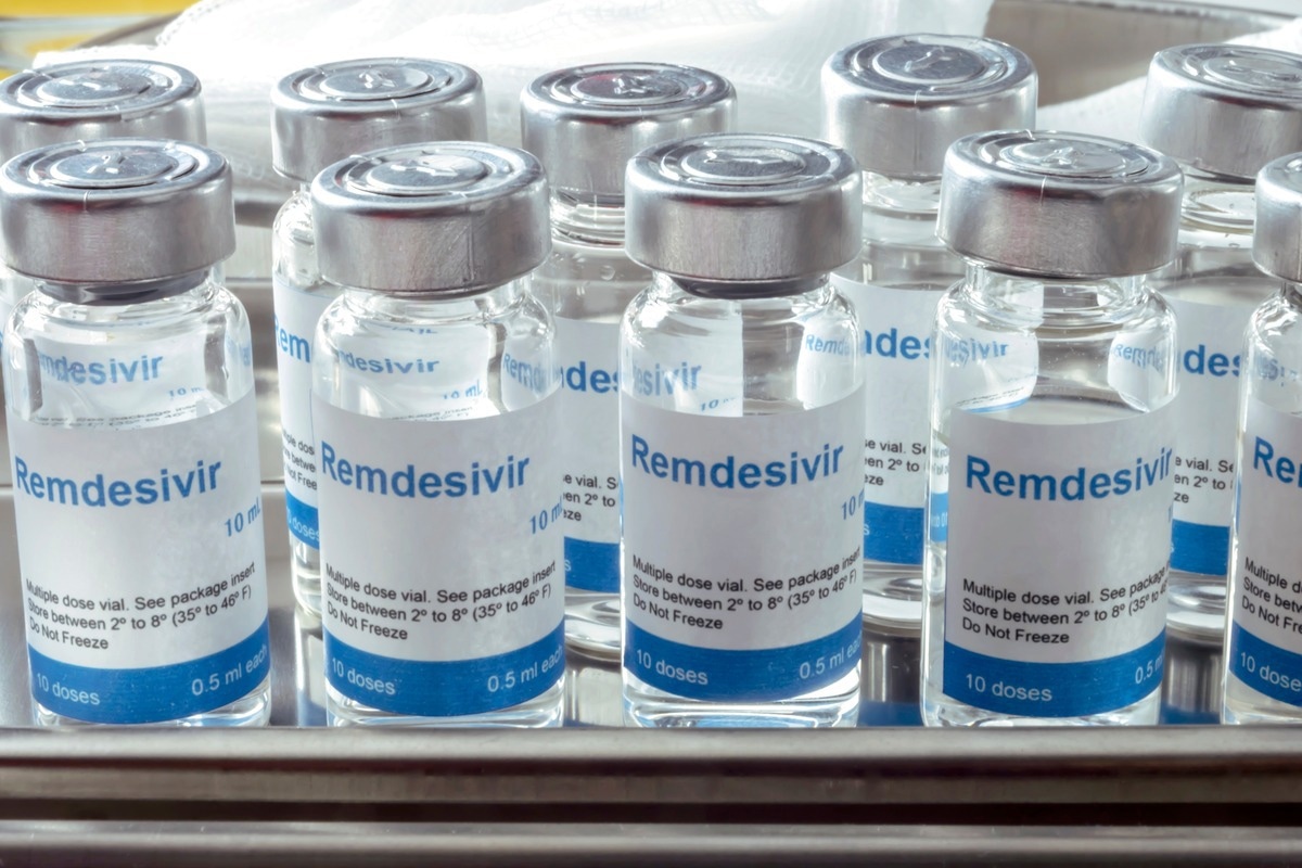 Study: Remdesivir resistance in transplant recipients with persistent COVID-19. Image Credit: felipe caparros/Shutterstock