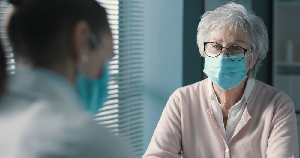 Study: Six months SARS-CoV-2 serology in a cohort of mRNA vaccinated subjects over 90 years old. Image Credit: Stock-Asso / Shutterstock.com