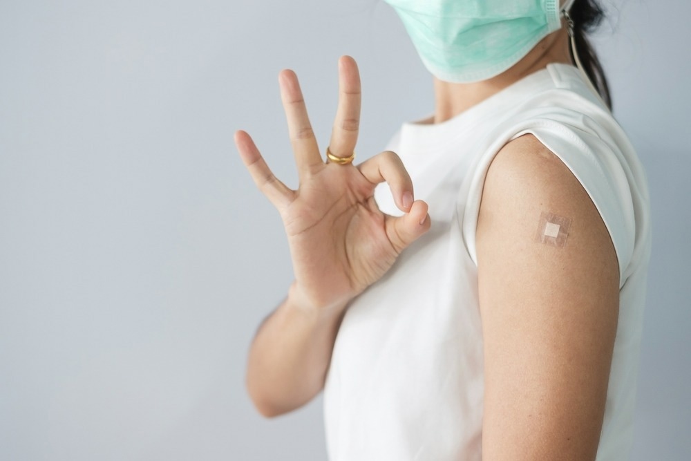 Study: Durable protection against the SARS-CoV-2 Omicron variant is induced by an adjuvanted subunit vaccine. Image Credit: Jo Panuwat D/Shutterstock