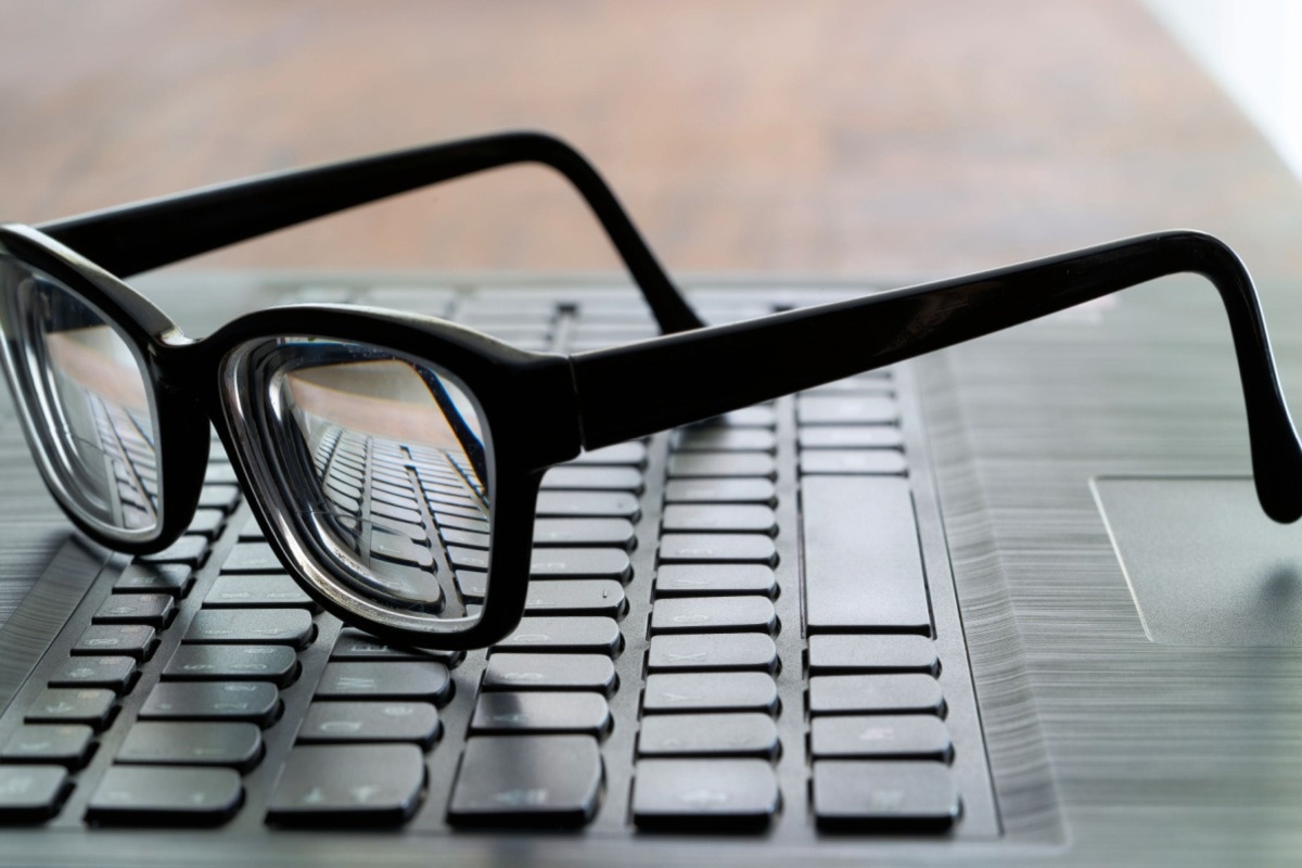 Study: The association between vision impairment and cognitive outcomes in older adults: a systematic review and meta-analysis. Image Credit: Heiko Kueverling/Shutterstock