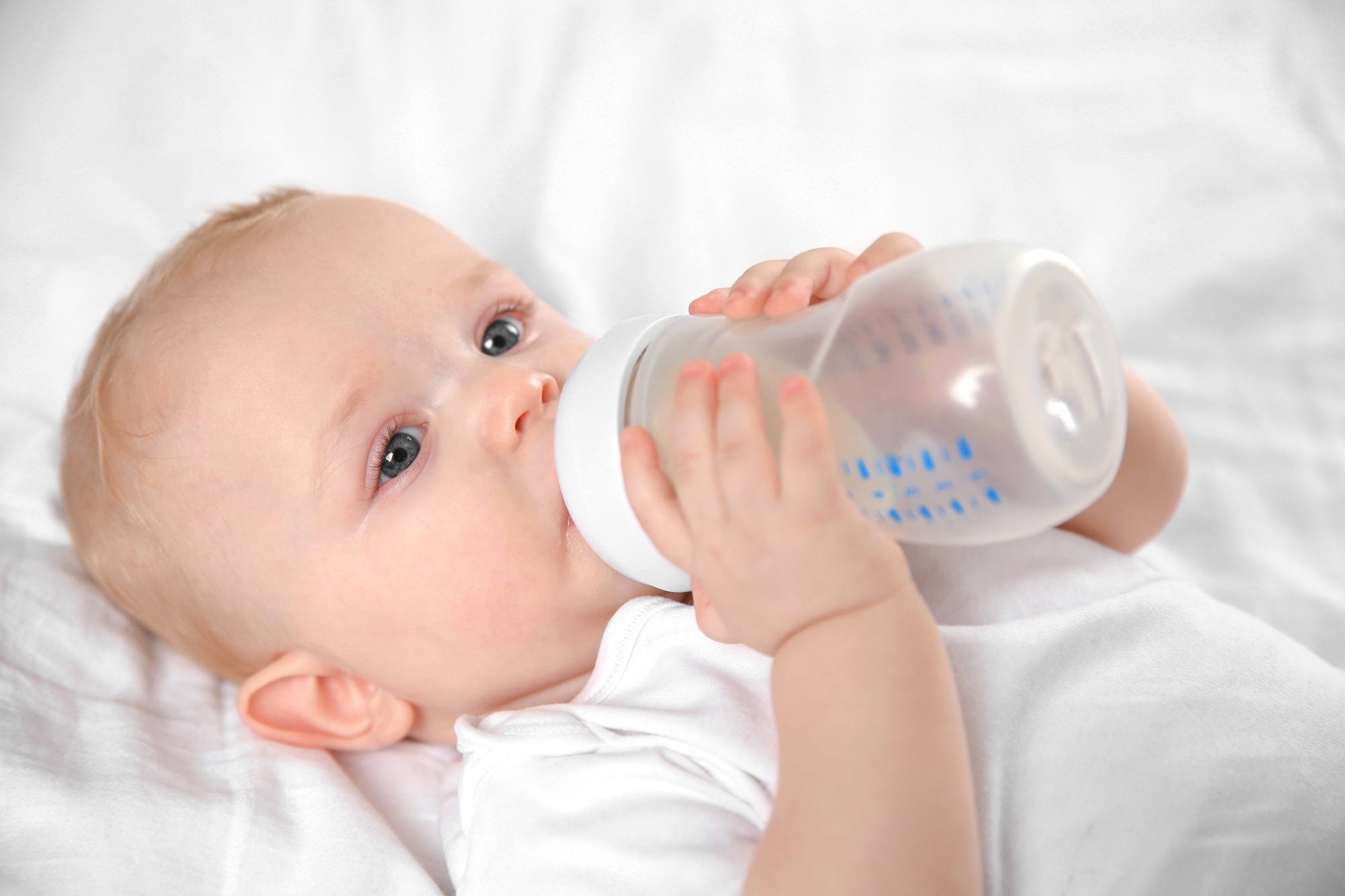 Study: Detection of SARS-CoV-2 IgA and IgG in human milk and breastfeeding infant stool 6 months after maternal COVID-19 vaccination. Image Credit: New Africa/Shutterstock