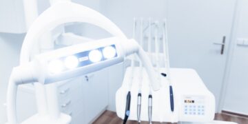 Le détartrage des dents : un soin bucco-dentaire indispensable