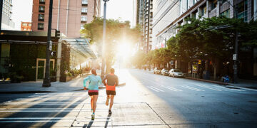Échanger 30 minutes de médias sociaux par jour avec l'exercice profite à la santé mentale