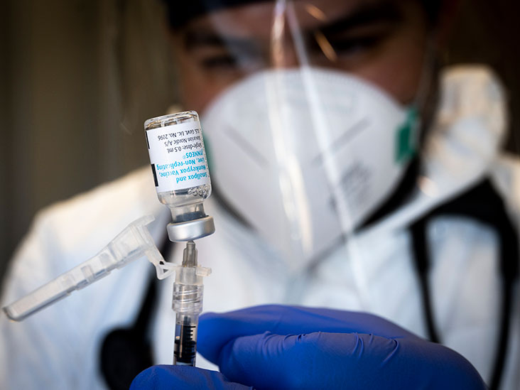 Les vaccins existants seront-ils efficaces contre les variantes actuelles du monkeypox ?