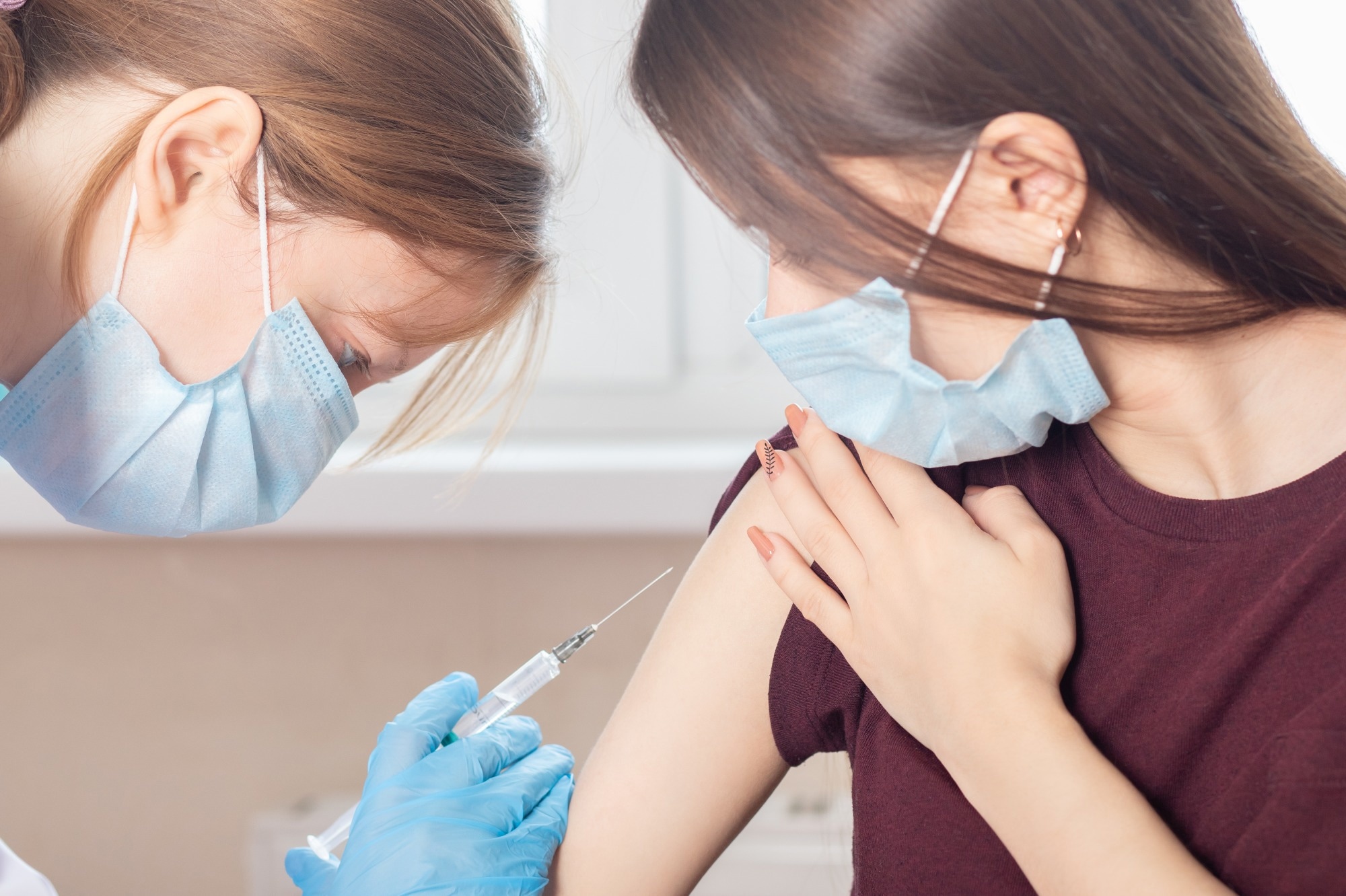 Study: Safety, Immunogenicity and Efficacy of NVX-CoV2373 in Adolescents in PREVENT-19: A Randomized, Phase 3 Trial. Image Credit: Tikhonova Yana / Shutterstock