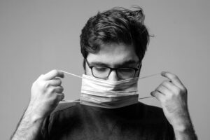 Bien mettre et porter les masques chirurgicaux