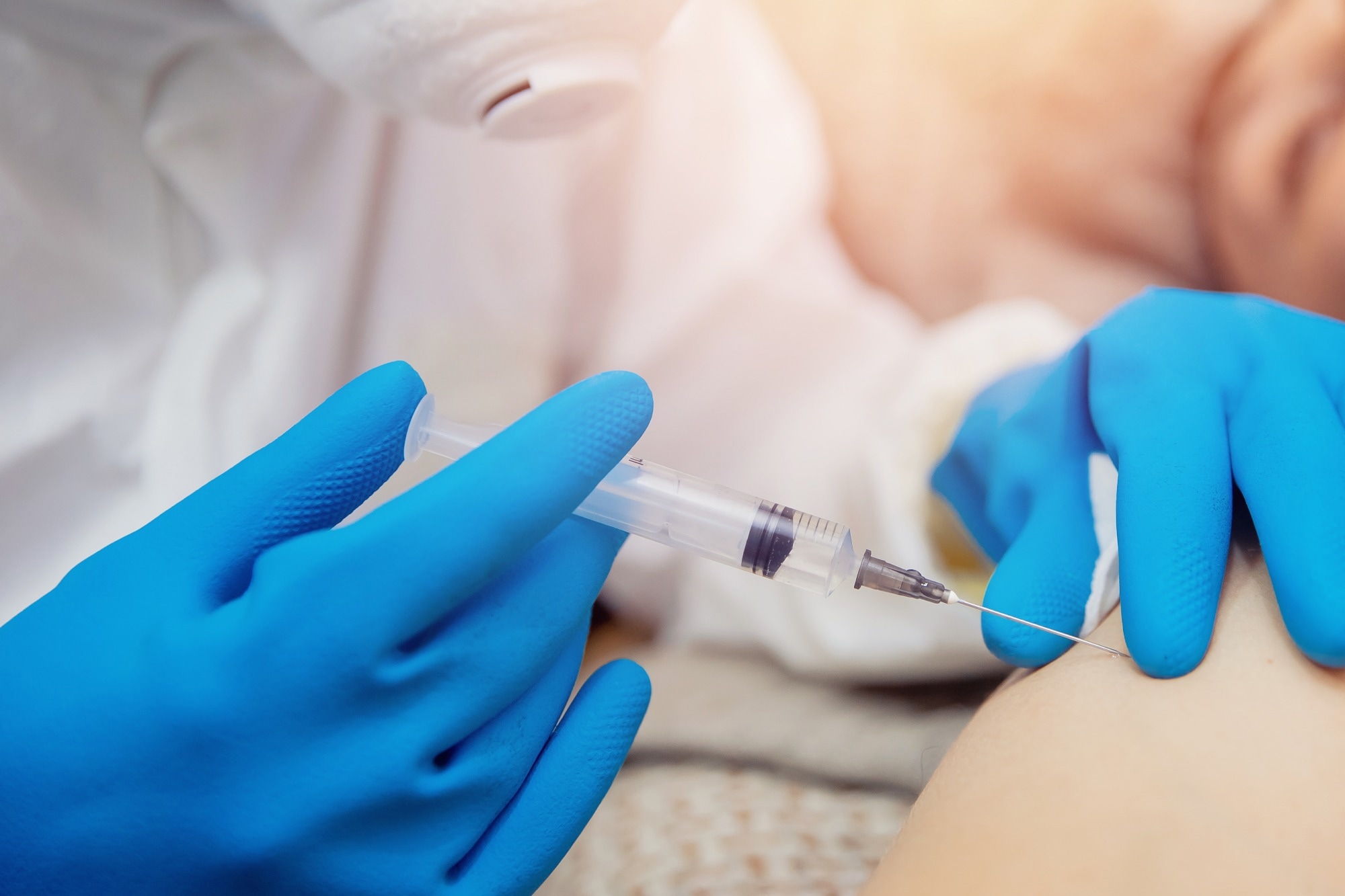 Study: BNT162b2 induced neutralizing and non-neutralizing antibody functions against SARS-CoV-2 diminish with age. Image Credit: Parilov/Shutterstock