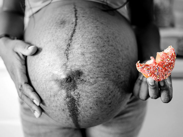 Aliments ultra-transformés : ce que mange une mère pourrait-il affecter le risque d'obésité d'un enfant ?