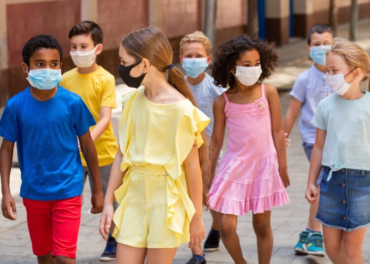 Study: Respiratory function in children wearing face masks. Image Credit: BearFotos/Shutterstock