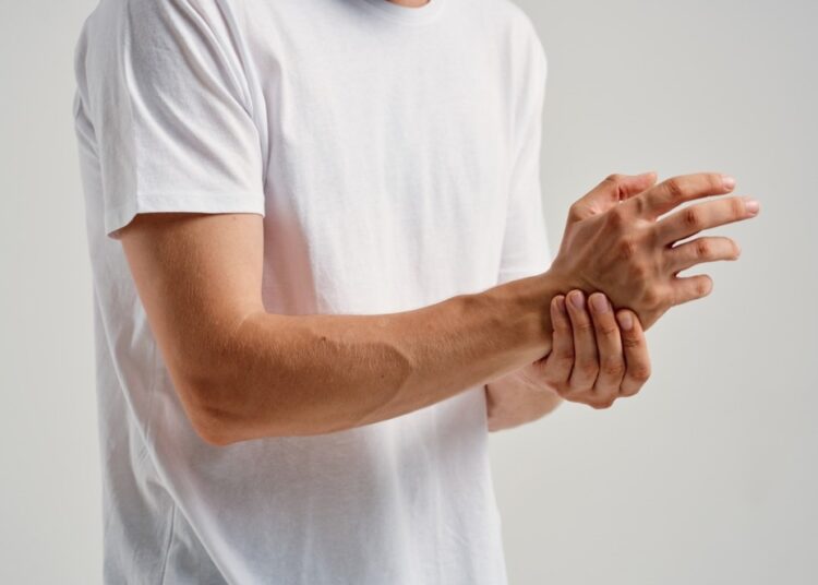 Study: Reproducibility of spatial summation of pain effect during COVID-19 pandemic. Image Credit: ShotPrime Studio/Shutterstock
