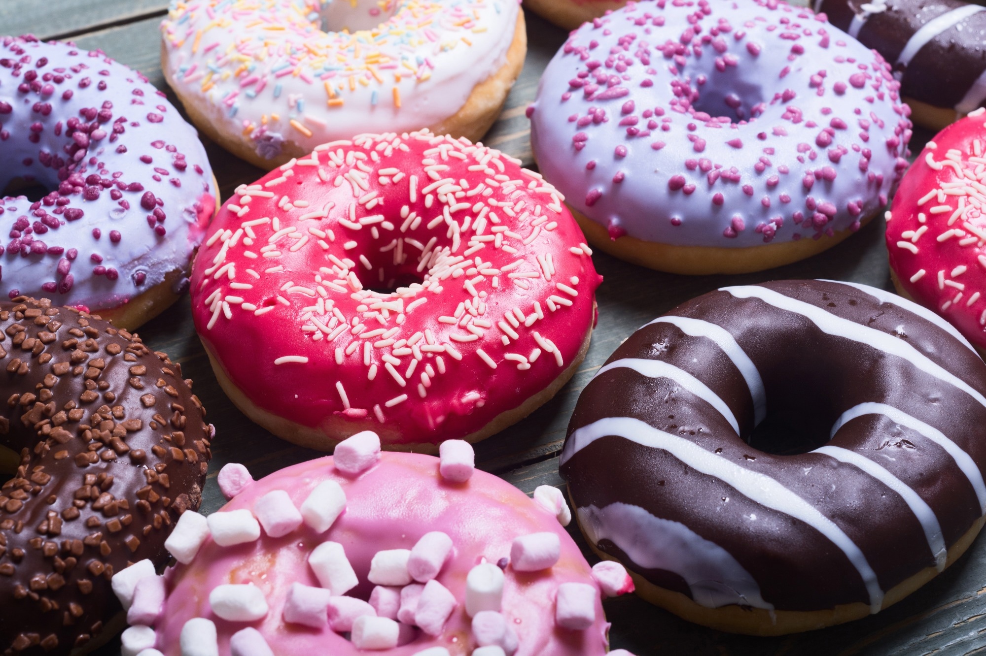 Study: A dietary change to a high-fat diet initiates a rapid adaptation of the intestine. Image Credit: Alexei Logvinovich / Shutterstock