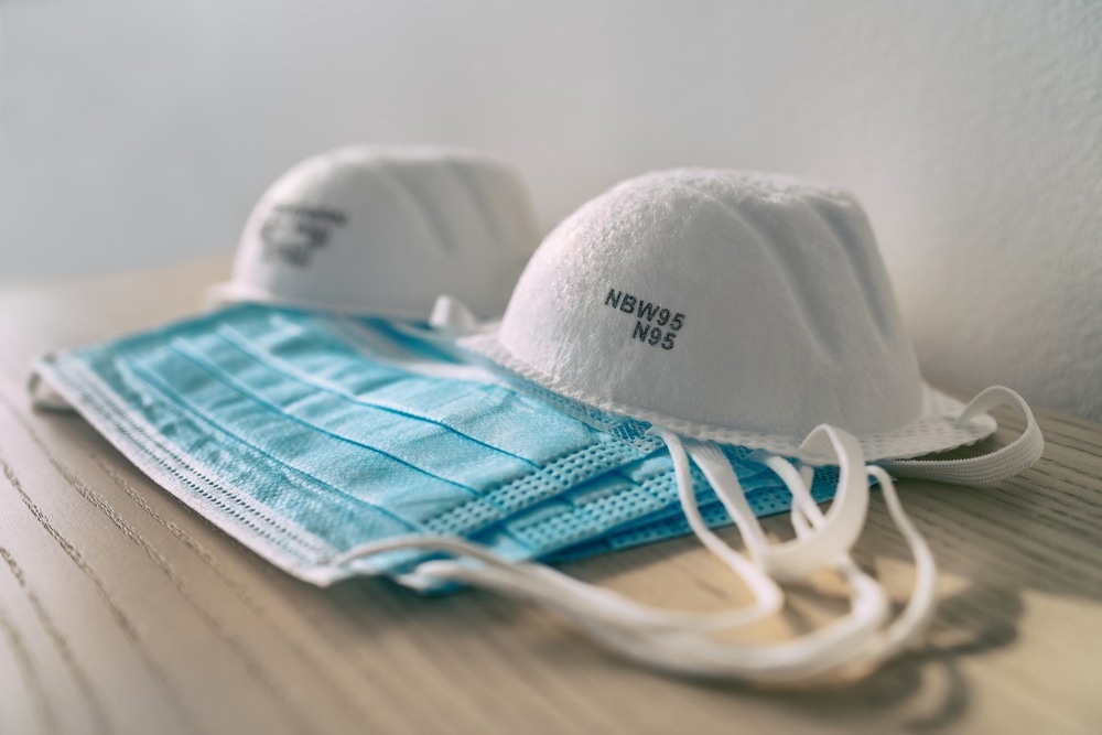 Study: Medical Masks Versus N95 Respirators for Preventing COVID-19 Among Health Care Workers. Image Credit: Maridav/Shutterstock
