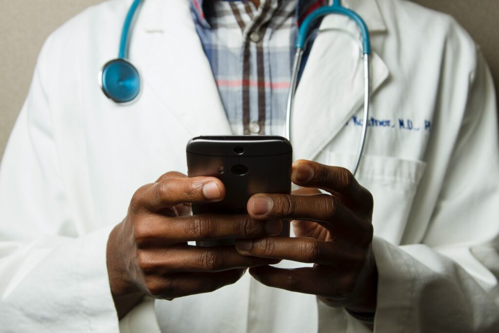 Qu’est-ce qu’un logiciel de télémédecine pour les professionnels de la santé ?