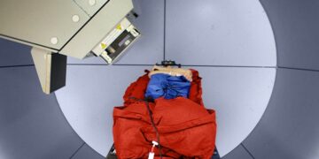 Un essai britannique demande si la protonthérapie pour le cancer du sein peut réduire les risques cardiaques