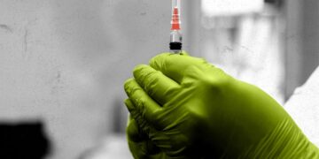 Vaccins anticancéreux à ARNm personnalisés : quand pourraient-ils être disponibles ?