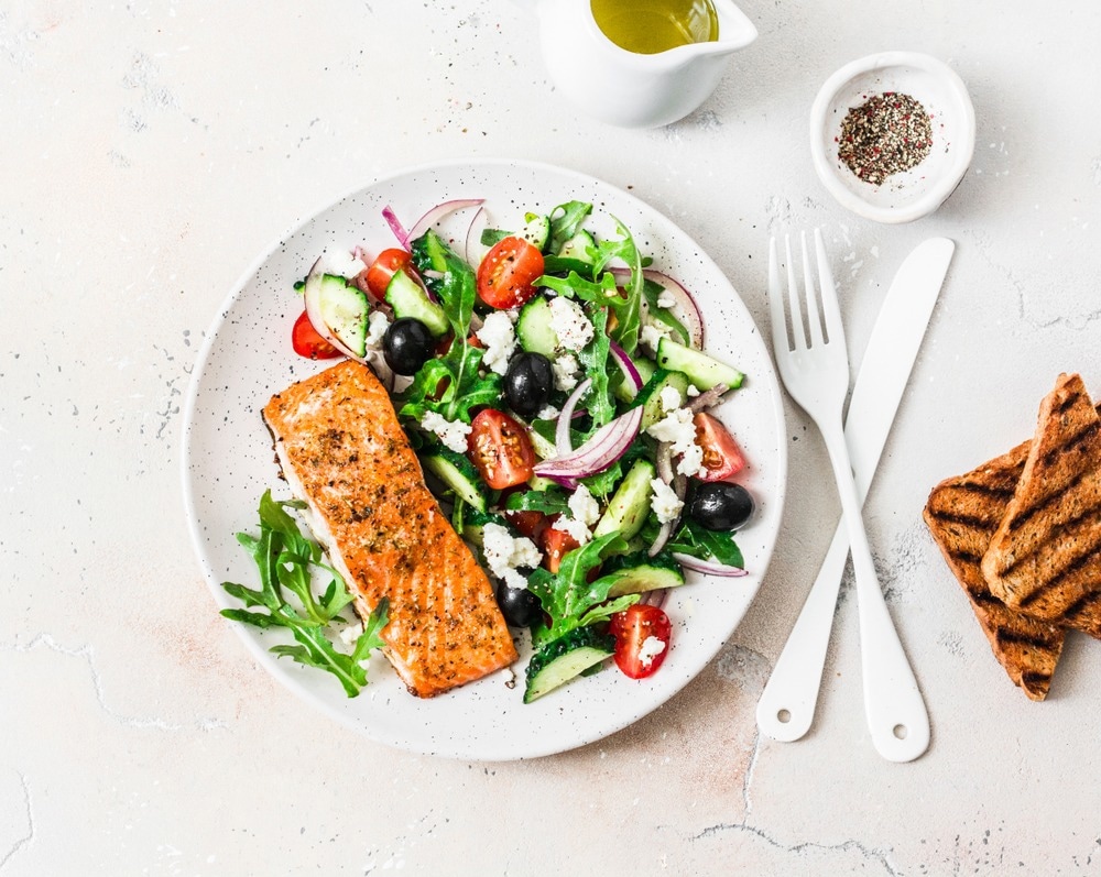 Study: The diet rapidly and differentially affects the gut microbiota and host lipid mediators in a healthy population. Image Credit: Kiian Oksana/Shutterstock