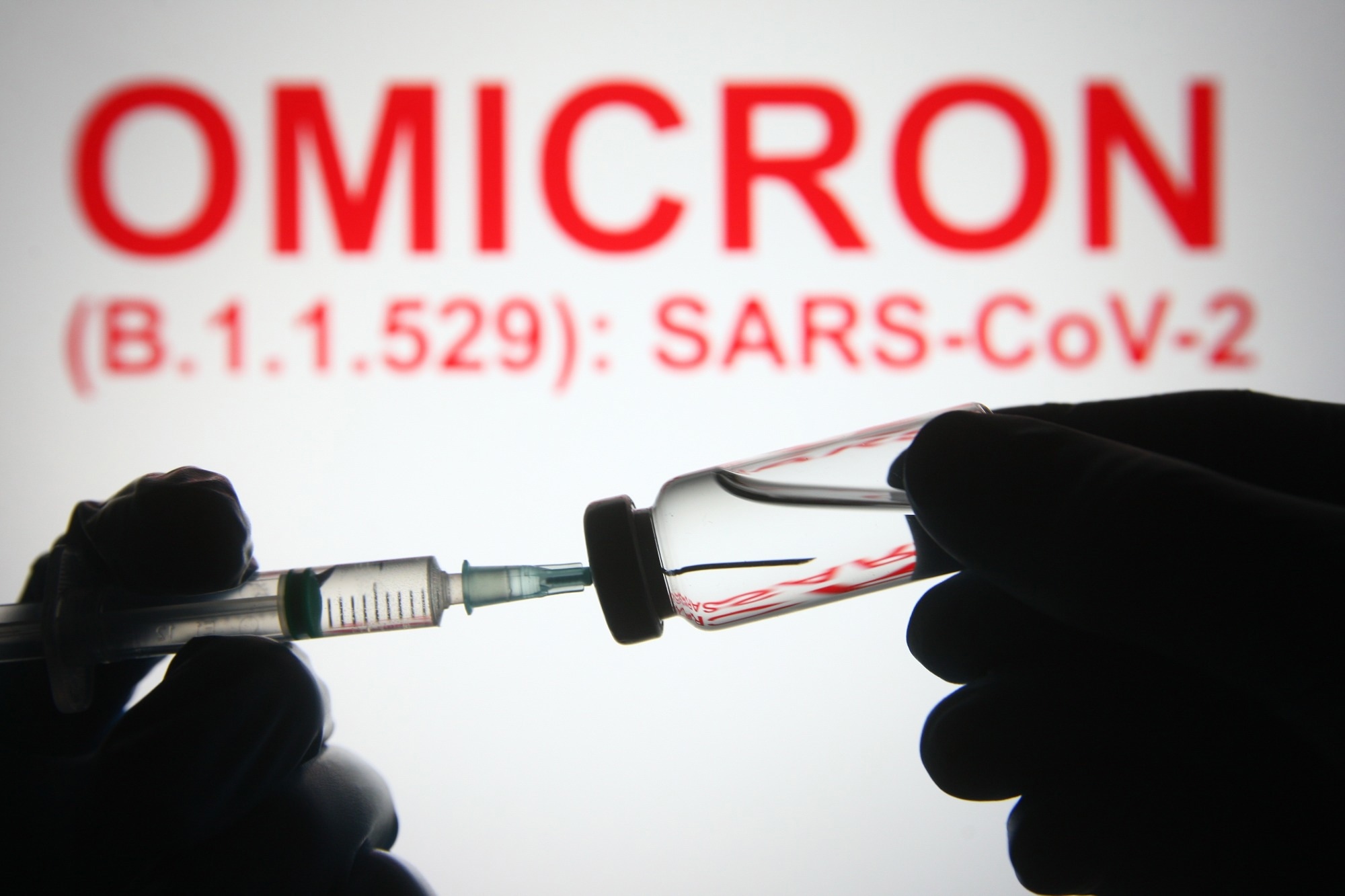 Study: Relative effectiveness of COVID-19 vaccination and booster dose combinations among 18.9 million vaccinated adults during the early SARS-CoV-2 Omicron period — United States, January 1, 2022–March 31, 2022. Image Credit: viewimage / Shutterstock