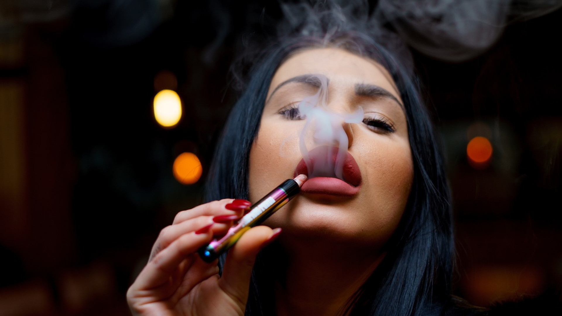 Selon les études menées, la cigarette électronique présente moins de risques pour la santé que la cigarette classique