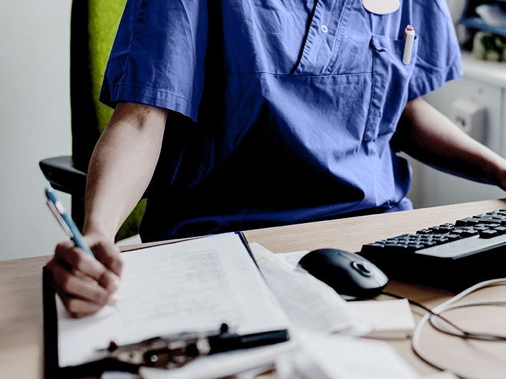 Informer les médecins d'un surdosage d'un patient peut aider à réduire la surprescription d'opioïdes