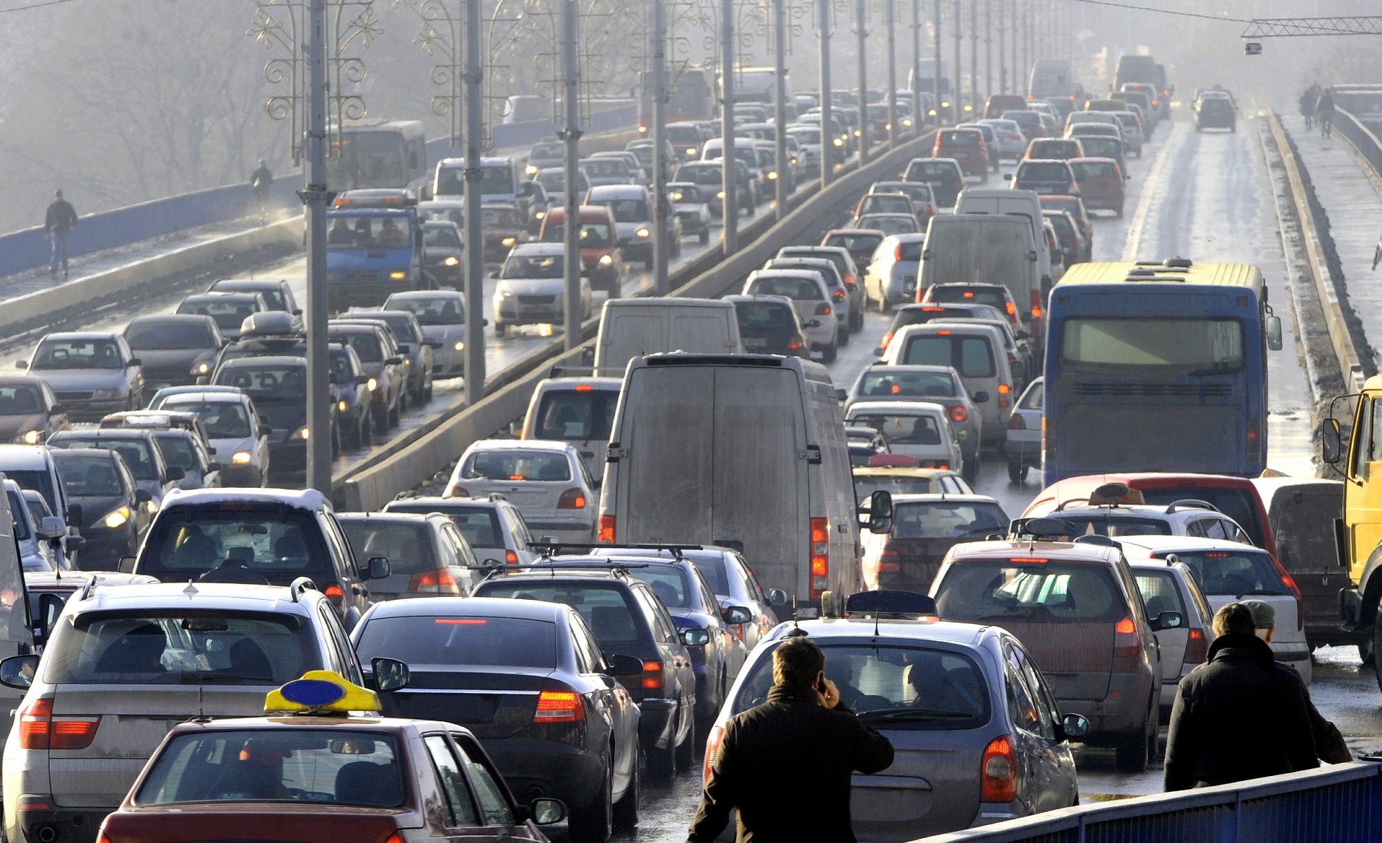 Study: Too loud to handle?: transportation noise and cardiovascular disease. Image Credit: bibiphoto/Shutterstock