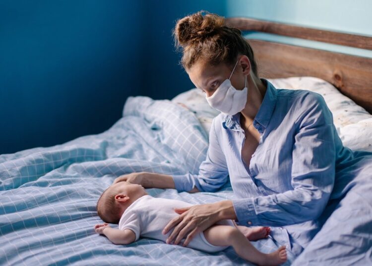 Study: SARS-CoV-2 During Omicron Variant Predominance Among Infants Born to People With SARS-CoV-2. Image Credit: DaAntipina/Shutterstock.com