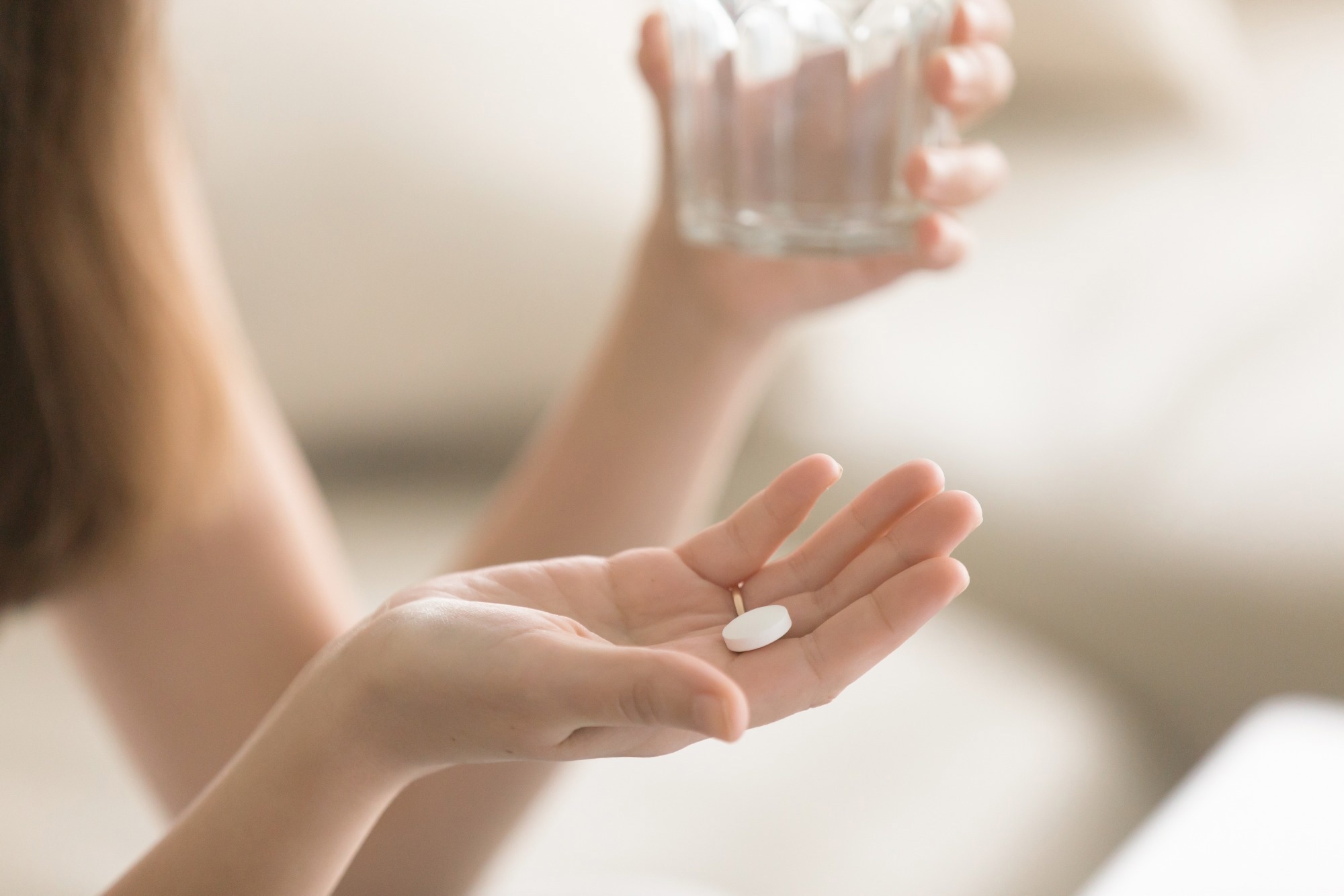 Study: Incidence of Symptoms Associated with Post-Acute Sequelae of SARS-CoV-2 infection in Non-Hospitalized Vaccinated Patients Receiving Nirmatrelvir-Ritonavir. Image Credit: fizkes / Shutterstock.com