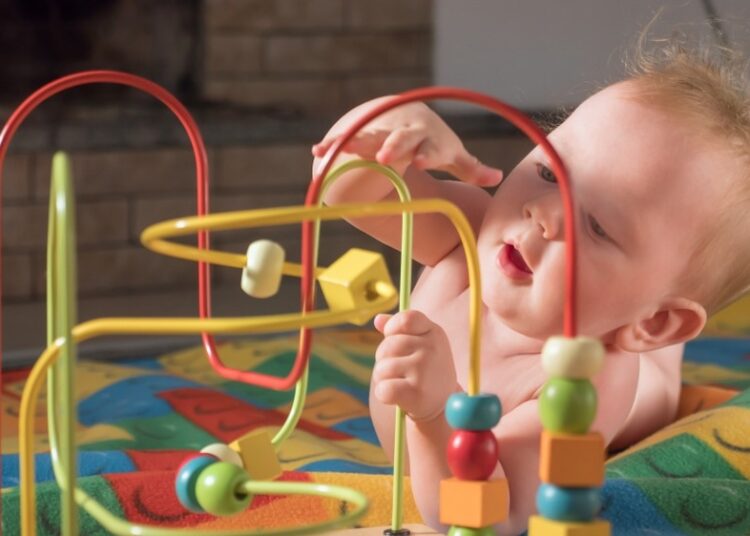 Study: Assessment of Neurodevelopment in Infants With and Without Exposure to Asymptomatic or Mild Maternal SARS-CoV-2 Infection During Pregnancy. Image Credit: OleksiiSynelnykov/Shutterstock.com