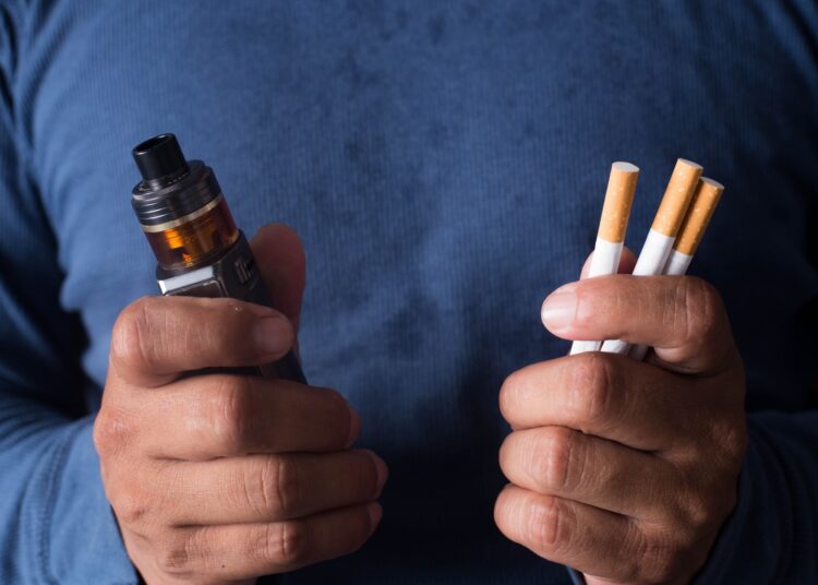 Study: Assessment of Electronic Nicotine Delivery Systems With Cigarette Use and Self-reported Wheezing in the US Adult Population. Image Credit: Parkin Srihawong / Shutterstock.com