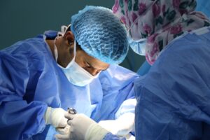 Qu'est-ce que la lipostructure en chirurgie esthétique ?