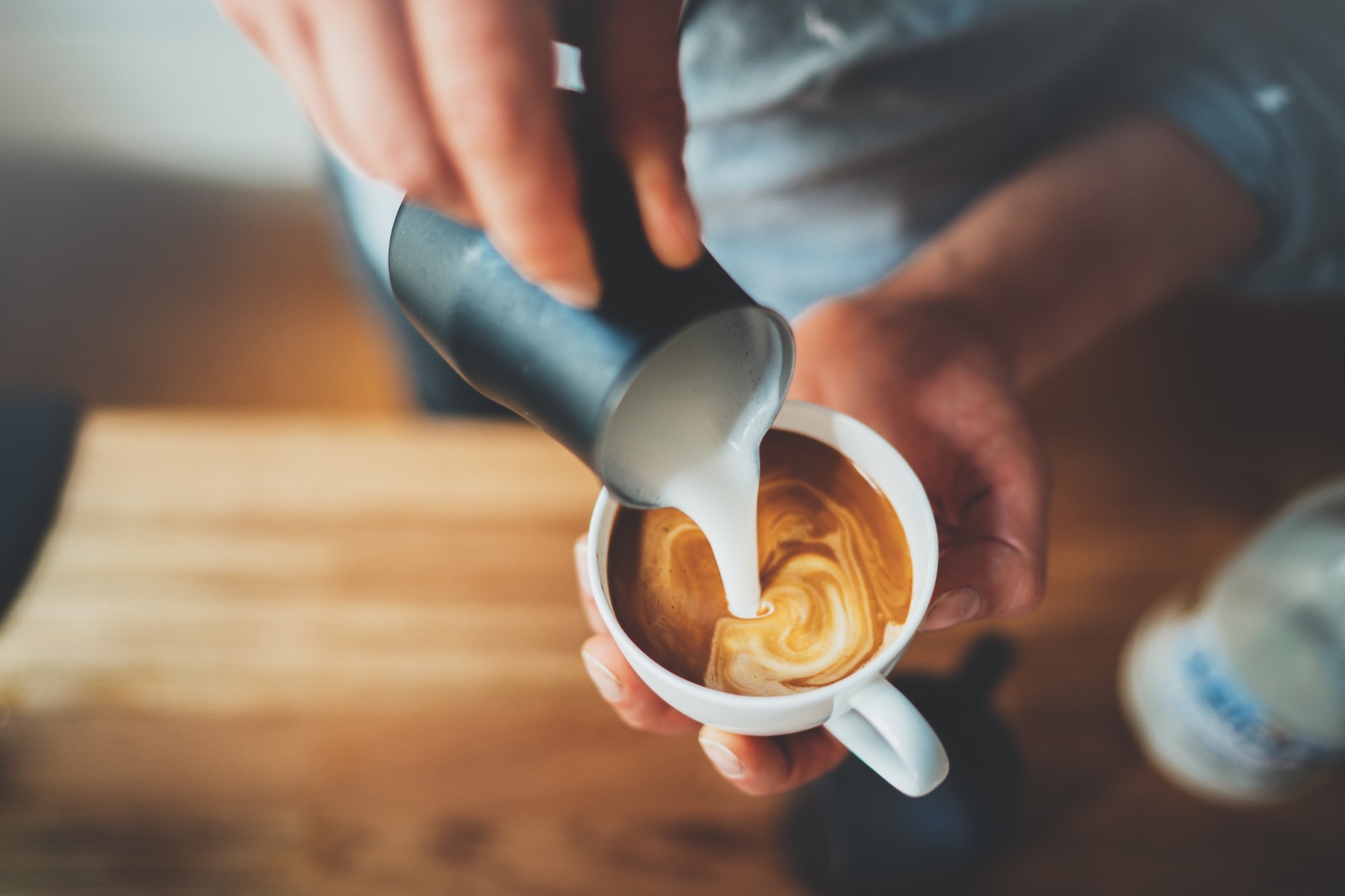 Study: The Association between Coffee and Tea Consumption at Midlife and Risk of Dementia Later in Life: The HUNT Study. Image Credit: ImYanis / Shutterstock.com