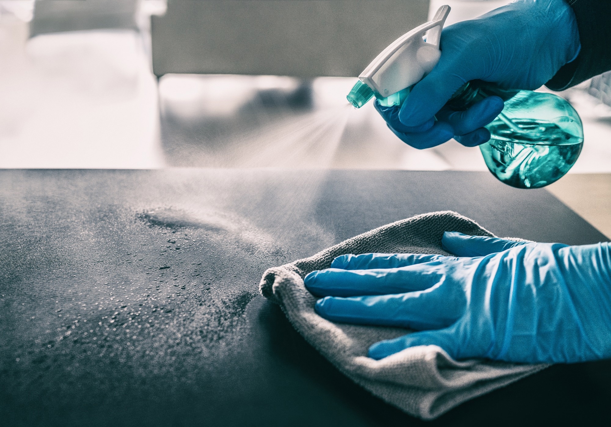 Study: Stability and inactivation of monkeypox virus on inanimate surfaces, Image Credit: Maridav / Shutterstock.com
