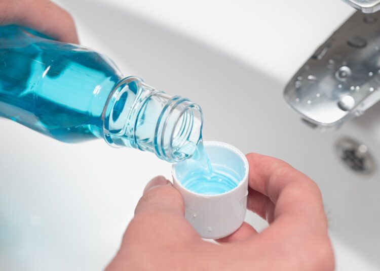 Study: Evaluation of alcohol-free mouthwash for studies of the oral microbiome. Image Credit: JuJae-young/Shutterstock.com